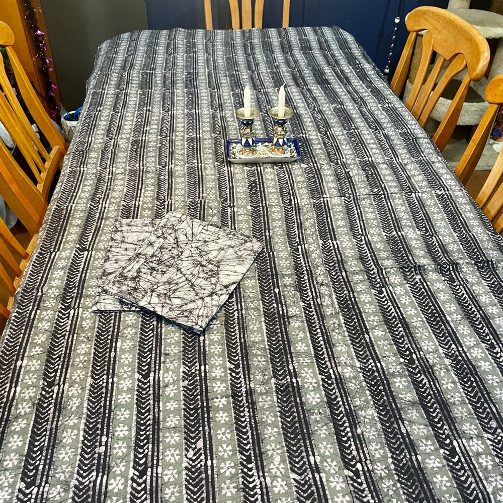 Rare Handmade Batik Tapestry Table Linens Lg Tablecloth 54"x86" Napkins 22"x22"